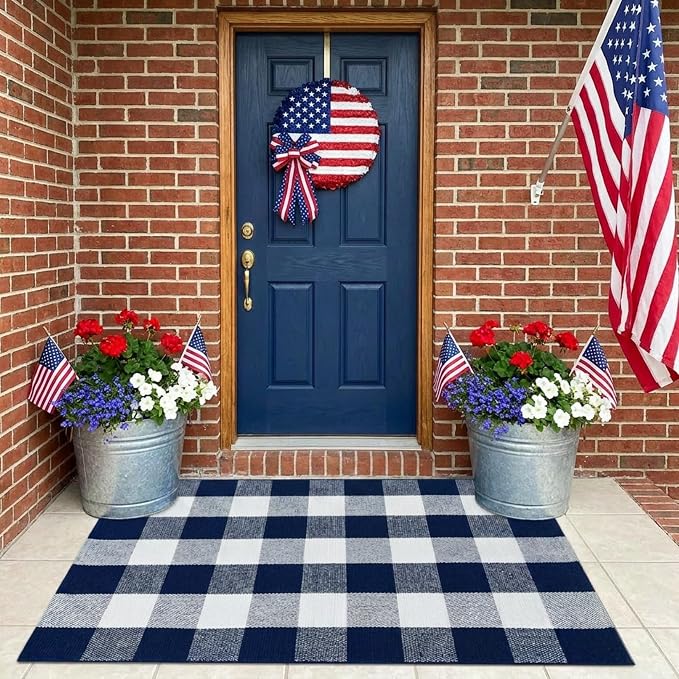 SEEKSEE Buffalo Plaid Outdoor Rug 27.5x43 Navy Blue and White Front Door Mat, Layering Rug for Porch, Washable Doormat, Front Porch Rug for Outdoor Entrance Entryway Patio Porch Decor