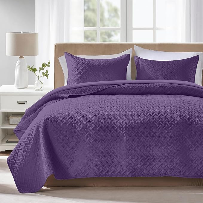 FLYMME Oversized King/California King Quilt Set 118"x106", Purple 3-Piece Floor-Length Bedspread, Premium Microfiber Lightweight Coverlet for King/California King Bed (1 Quilt, 2 Shams)