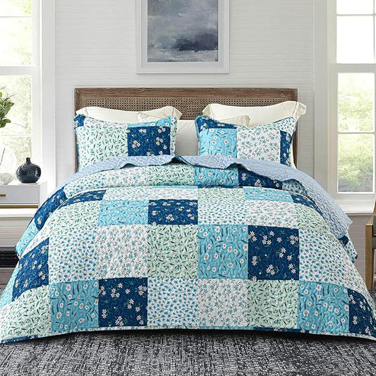 Whale Flotilla California King Size Quilt Set, Extra Soft Floral Bedspreads | Blue Reversible Lightweight Oversized King Quilt Bedding Set for Bed, Printed Coverlets with 2 Pillow Shams for All Seasons