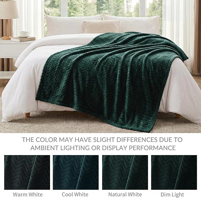 Exclusivo Mezcla Soft Fleece Blanket King Size for Bed, Sofa, Forest Green | 90"x104" Breathable Lightweight Flannel Blanket for Summer, Plush Cozy Jacquard Wave for Home Decor
