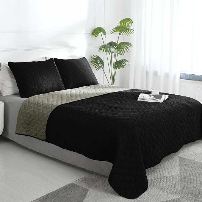 Easy-Going Reversible Quilt Set Full/Queen, Bedspread with 2 Shams | Black/Beige, Lightweight Microfiber Bed Comforter, 1 Quilt + 2 Pillow Shams, All-Season Coverlets for Bedroom