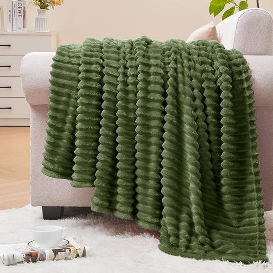 BEDELITE 3D Ribbed Jacquard Moss Fleece Throw Blanket for Couch, 50x60 Inch | Soft Warm Decorative Fluffy Blanket, Cozy Plush Lightweight Fuzzy Throw Blanket for Bed Sofa Home Room Decor, Gift for Women