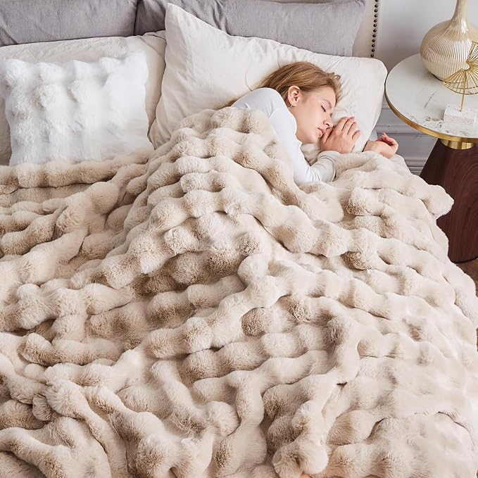 NEWCOSPLAY Faux Fur Thick Bubble Twin Blanket for Couch, Linen, 60"x80" | Luxury Fluffy Thick Warm Bubble Blanket for Couch Sofa Bed 1000GSM, Soft Plush Cozy Decorative Throw, Gift for Women Men