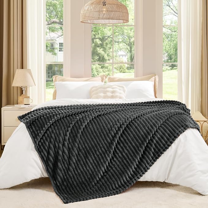 BEDELITE 3D Ribbed Charcoal Grey Fleece Twin Blanket for Bed, 60x80 Inch | Soft Warm Decorative Fluffy Blanket, Cozy Plush Lightweight Fuzzy Throw Blanket for Couch Sofa Room Decor, Gift for Women
