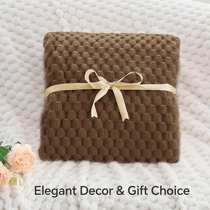 BEDELITE Brown Throw Blanket for Couch, Soft Cozy Gifts for Women, 50 * 60 | 3D Jacquard Decorative Fleece Blanket, Super Soft Plush Throws, Cute Birthday Gift for Women & Men, Suitable for All Seasons