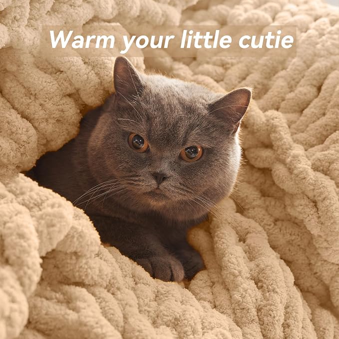 Negwoo Chunky Knit Throw Blanket, Knitted Throw Chenille Yarn, 60"*80" | Soft Thick Cable Knitted Blankets, Handmade Big Thick Blanket, Machine Washable Cute Comfy Blanket for Home Decor, Beige
