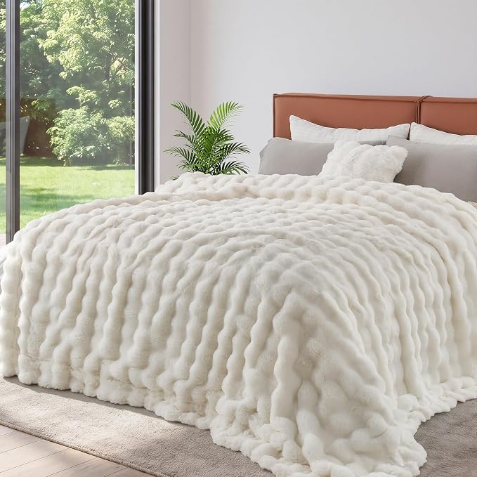 Lotus Karen King Size Faux Fur Blanket Cream White - Big Bubble Rabbit Fluff Throw for Bed Large Fluffy Fuzzy Cozy Thick Furry Plush Shaggy Blankets 108x90 Inches