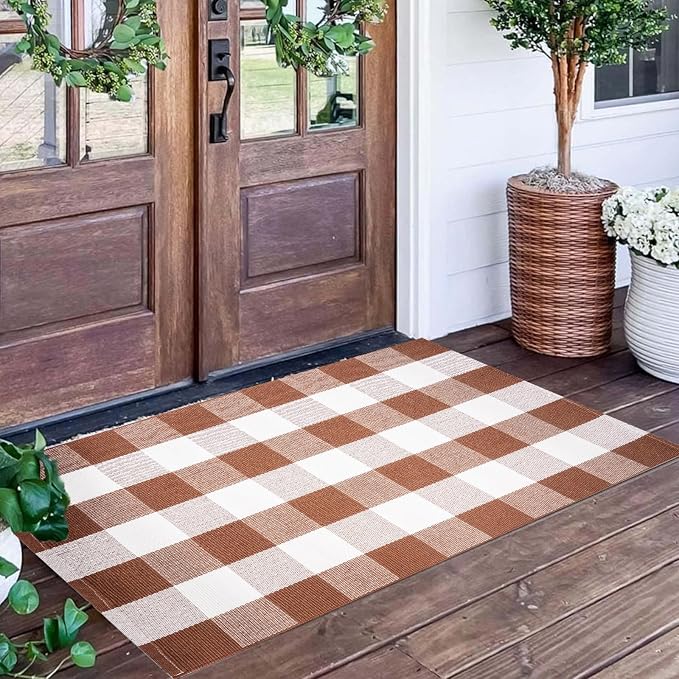 Buffalo Plaid Area Rug 27.5x43 in, Brown White Indoor Outdoor Rug | Cotton Blend, Brown White Checkered, Machine Washable, Front Porch Entryway, Kitchen Bathroom