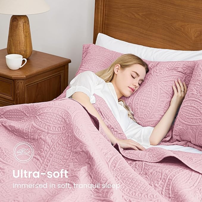 Love's cabin Quilts for Full Bed Pink Bedspreads Bedding Set - Lightweight Bedspread Comforter - Coin Pattern Bedding Coverlet for All Season - 3 Pieces (1 Quilt, 2 Pillow Shams)