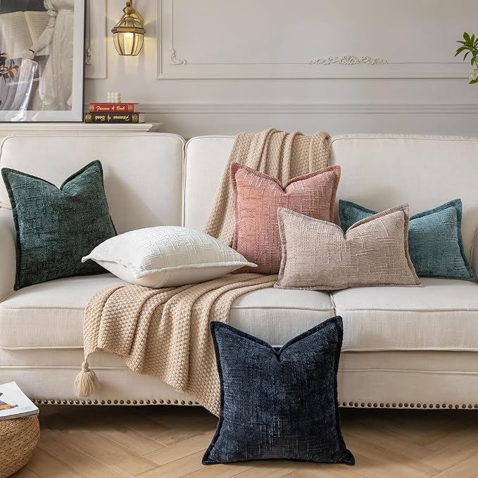 Yaertun Chenille Throw Pillow Covers 18x18 Inch Set of 2 Textured Broadside Soft Cozy Velvet Pillow Covers Modern Farmhouse Boho Decorative Pillow Cases for Couch Bed Sofa Livingroom Dark Green