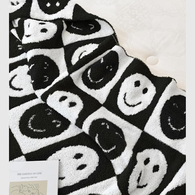 Ultra Soft Cozy Happy Smiling Face Checkered Knitted Baby Blanket Fluffy Microfiber Checkerboard Bed Blanket Lightweight Both Sides for Couch Sofa Bed (Smile, Baby 30"x40")