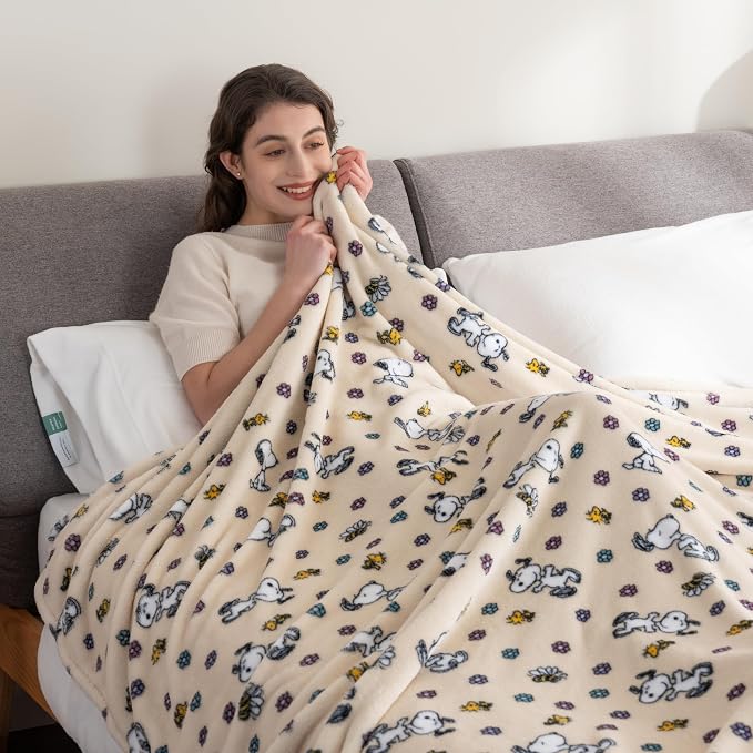 Berkshire Blanket Peanuts® VelvetLoft® Cute Character Snoopy Plush Blanket,Peanuts Woodstock Snoopy Spring Frolic Large Canvas,King 90 in x 108 in (Official Peanuts® Product)