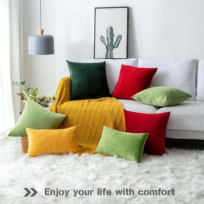 Stellhome New Year/Christmas Decorations Velvet Throw Pillow Covers Square Soft Cushion Covers for Bed Couch Sofa Bench, 18 x 18 inch (45 x 45 cm), Red, Pack of 2