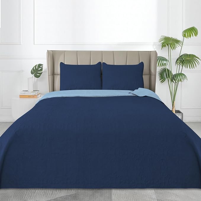 Easy-Going Reversible Quilt Set King, Bedspread with 2 Shams | Damask-Dark Blue/Light Blue, Lightweight Microfiber Bed Comforter, 1 Quilt + 2 Pillow Shams, All-Season Coverlets