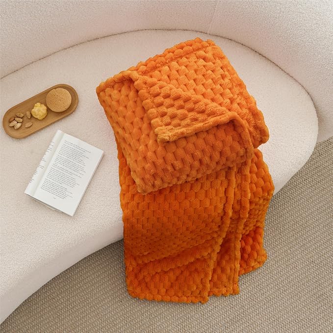 BEDELITE Fall Blanket for Couch, Soft Autumn Gifts for Women, Orange,60*80 | 3D Jacquard Decorative Fleece Blanket, Super Soft Plush Throws, Cute Birthday Gift for Women & Men, Suitable for Autumn