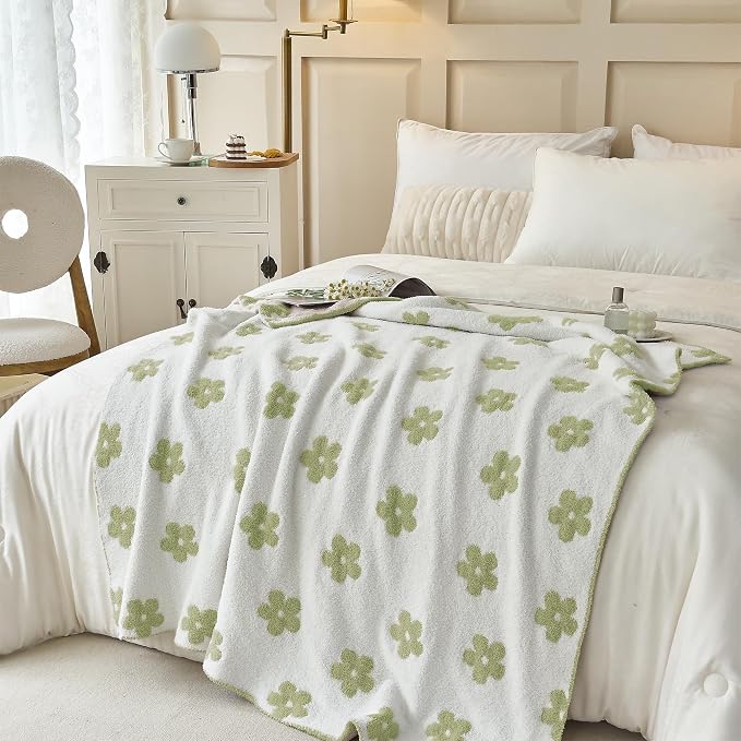 Ultra Soft Cozy Sunflower Knitted Throw Blanket Fluffy Microfiber Checkerboard Bed Blanket Lightweight Both Sides Blanket for Couch Sofa Bed (Sage Green, Throw 50“x60”)