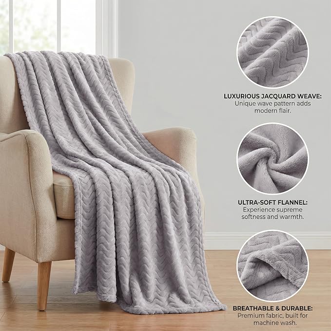 Exclusivo Mezcla Soft Fleece Blanket King Size for Bed, Sofa, Light Grey | 90"x104" Breathable Lightweight Flannel Blanket for Summer, Plush Cozy Jacquard Wave for Home Decor