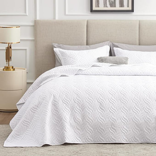 Love's cabin Quilts for Queen Bed White Bedspreads - Soft Bed Summer Lightweight Bedspread Comforter - Modern Style Wave Pattern Coverlet for All Season - 3 Pieces (1 Quilt, 2 Pillow Shams)