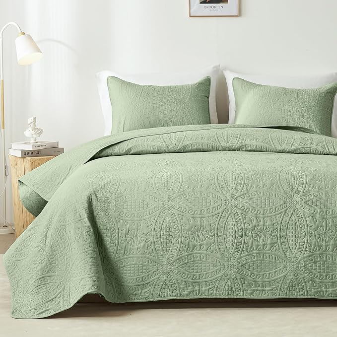 akkialla Quilts Queen Size,Sage Green Ultrasonic Full/Queen Quilt Set,Lightweight Soft Bedspread Coverlet,Modern Style Coin Pattern Bed Cover for All Seasons,3 Piece(1 Quilt,2 Pillow Shams)