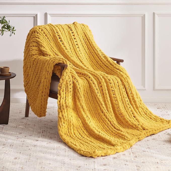 Negwoo Chunky Knit Throw Blanket, Knitted Throw Chenille Yarn, 40"*50" | Soft Thick Cable Knitted Blankets, Handmade Big Thick Blanket, Machine Washable Cute Comfy Blanket for Home Decor, Yellow