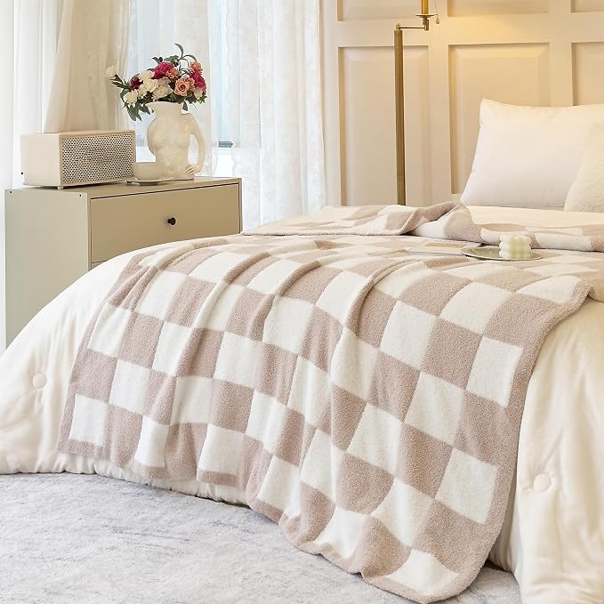 Ultra Soft Cozy Checkered Knitted Throw Blanket Fluffy Microfiber Checkerboard Bed Blanket Lightweight Both Sides Blanket for Couch Sofa Bed (Cream, Throw 50“x60”)