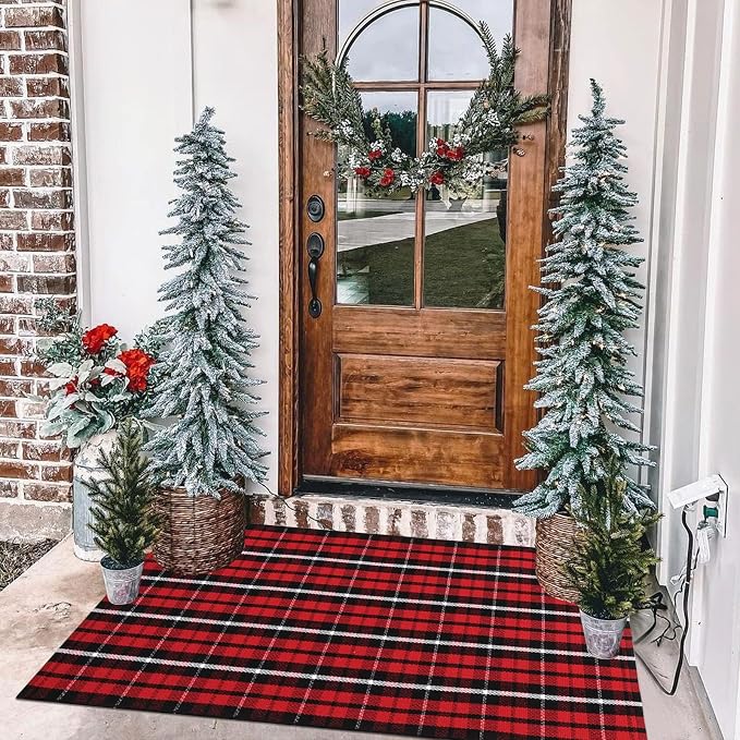 LEEVAN Christmas Red Outdoor Rug, Xmas Buffalo Plaid Washable Front Doormat | 2x4.3 Small Black and Red Checkered Entryway Rug, Woven Welcome Doormat for Layered Kitchen Bathroom Holiday Porch Decor