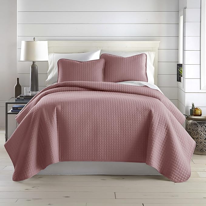 Southshore Fine Living, Inc. Full/Queen Quilt Set, Full Size Quilts with 2 Matching Pillow Shams, Lightweight Quilt Coverlet, Lightweight, Easy Care Machine Washable Queen Size Bedspread, Lavender