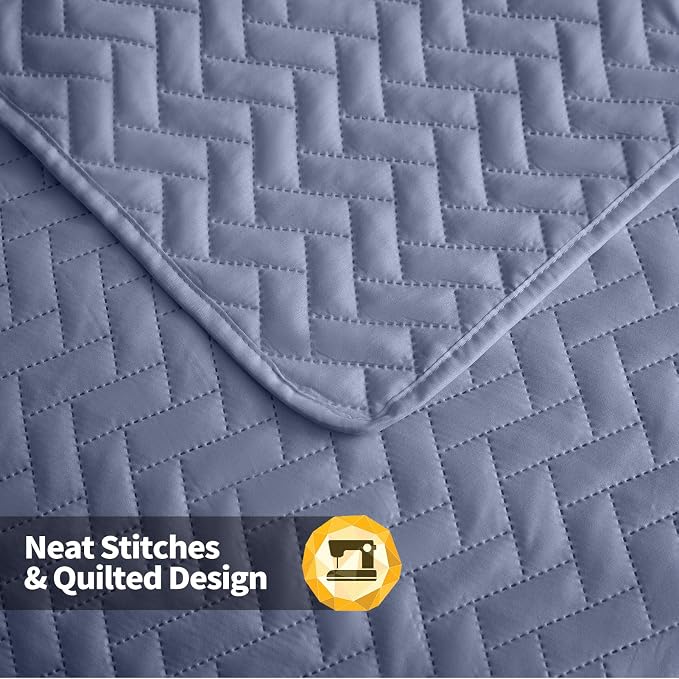 Maple&Stone Oversized King Quilt 128"x120", Huge Bedspread Mineral Blue | Breathable Coverlet with Chevron Pattern, All-Season Dorm Bed Cover Set Bedding Decor 3 Piece