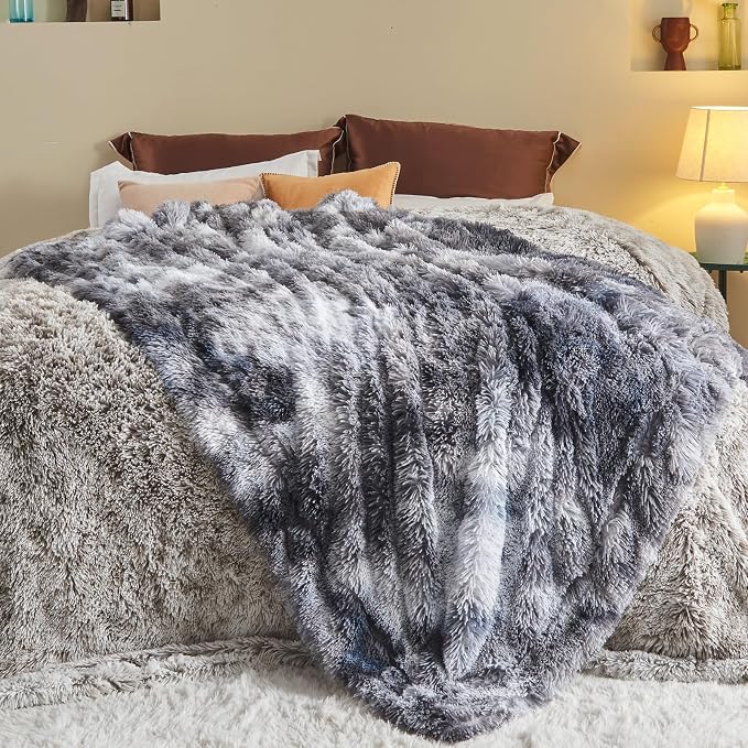 GONAAP Fuzzy Faux Fur Throw Blanket for Couch, Marble Black, 50"x60" | Warm Cozy Plush Shaggy Decorative Reversible Thick Non-Heated Fleece Blanket for Sofa Bed, Gift for Women Men, All Season Use