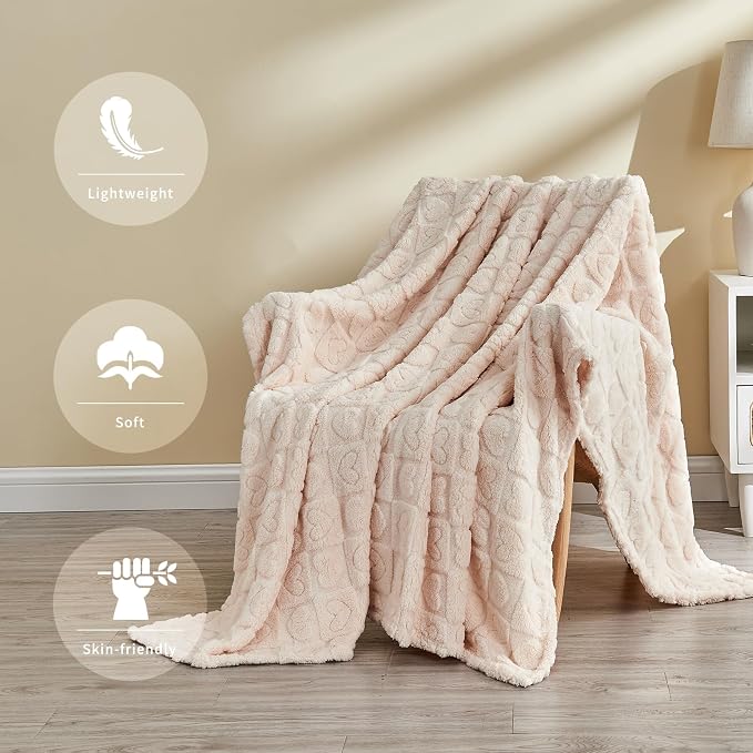 FY FIBER HOUSE Throw Blankets with Heart Checkered Soft Warm Blankets for Lover Mom Valentines Gifts Washable Lightweight Fuzzy Blanket for Couch Sofa Bed Office All Season Beige,50"x60"