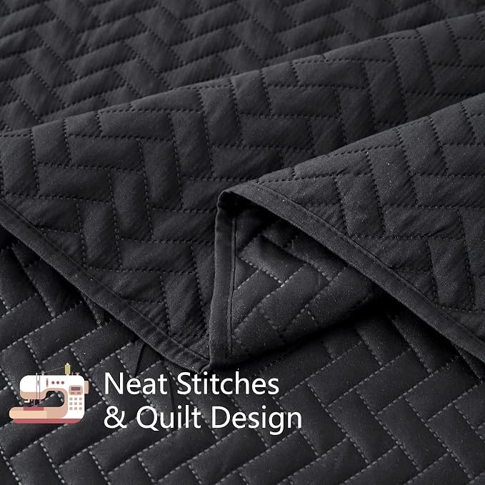 Maple&Stone Black Quilt Set King Size, Lightweight Bedspread | Breathable Coverlet with Chevron Pattern, All-Season Dorm Bed Cover Set Bedding Decor 3 Piece