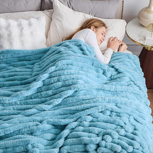 NEWCOSPLAY Faux Fur Ribbed Twin Blanket for Couch, Blue, 60"x80" | Plush Soft Thick Warm Blanket for Couch Sofa Bed 850GSM, Fluffy Cozy Luxury Decorative Throw, Gift for Women Men