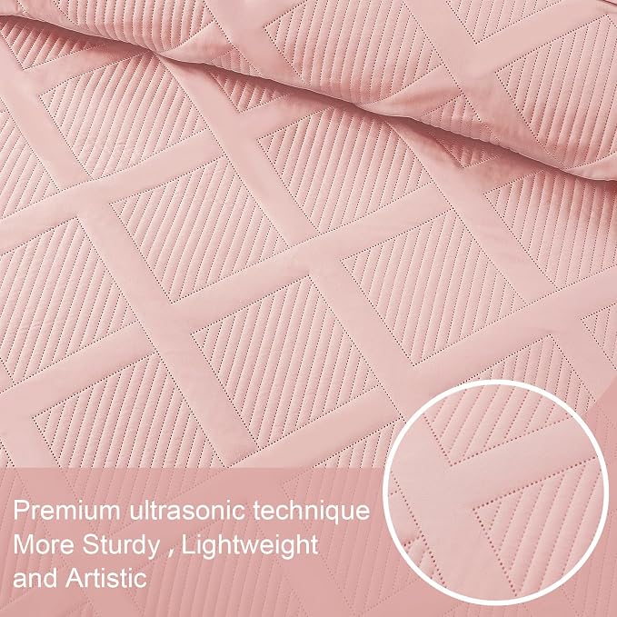 Exclusivo Mezcla California King Size Quilt, Blush Pink | Soft Bedspreads with 2 Pillow Shams, Modern Striped Pattern, Lightweight Bedding Set Coverlets for All Seasons, 112x104 Inch