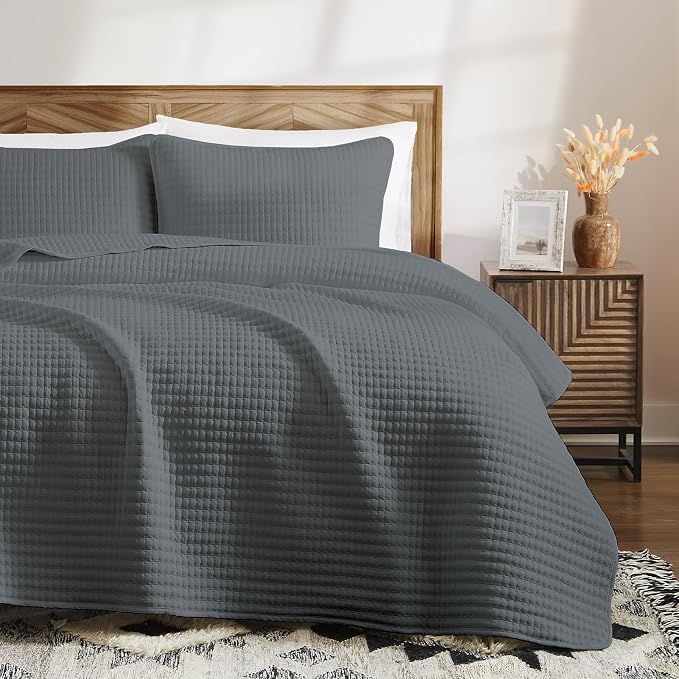 Queen Quilt-Lightweight Bedspreads Grey Queen Size Quilt Bedding Set | Soft Coverlet with 2 Pillow Shams for All Seasons, Suitable for Bed, Couch, 3 Pieces, 90"x94"