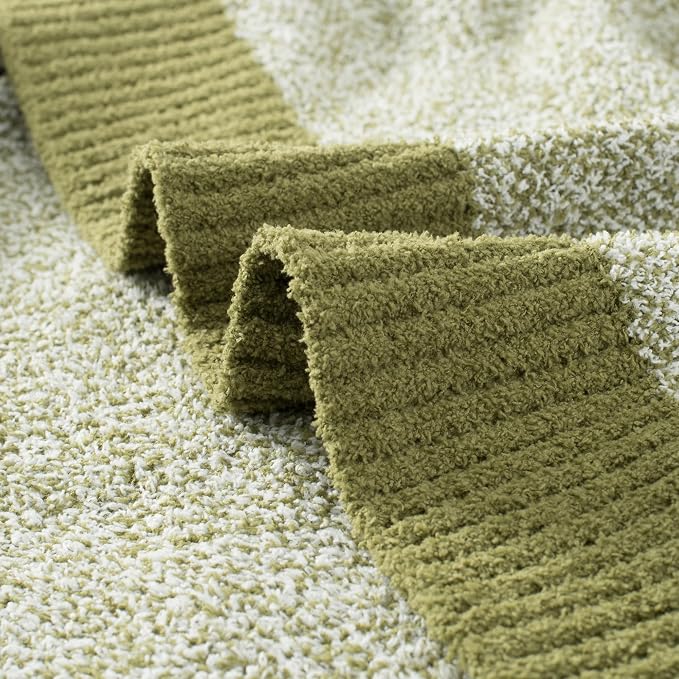 Carriediosa Heather Throw Blanket 60x80, 400GSM Ultra Soft Microfiber | Olive Green, Fuzzy Fluffy Cozy Plush Knit Knitted Throws, Lightweight Cute Preppy Fall Blankets for Couch, Bed
