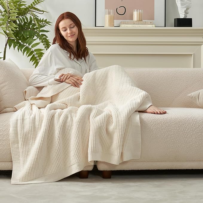 Amélie Home Reversible Waffle Weave Throw Blanket, Chenille Knit with Warm Sherpa, Soft Cozy Blanket for Couch, 50"x60", Ivory