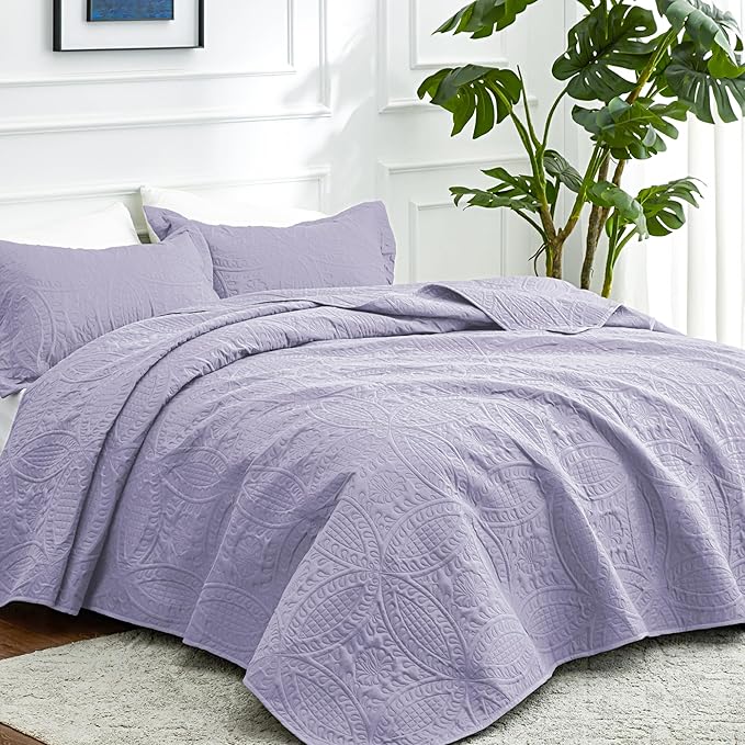 Love's cabin King Size Quilt Bedding Set Lavender Bedspreads - Bed Lightweight Bedspread Comforter - Coin Pattern Bedding Coverlet for All Season - 3 Pieces (1 Quilt, 2 Pillow Shams)