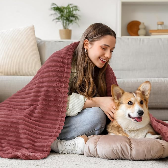 BEDELITE 3D Ribbed Brick Dust Fleece Throw Blanket for Couch, 50x60 Inch | Soft Warm Decorative Fluffy Blanket, Cozy Plush Lightweight Fuzzy Throw Blanket for Bed Sofa Home Room Decor, Gift for Women