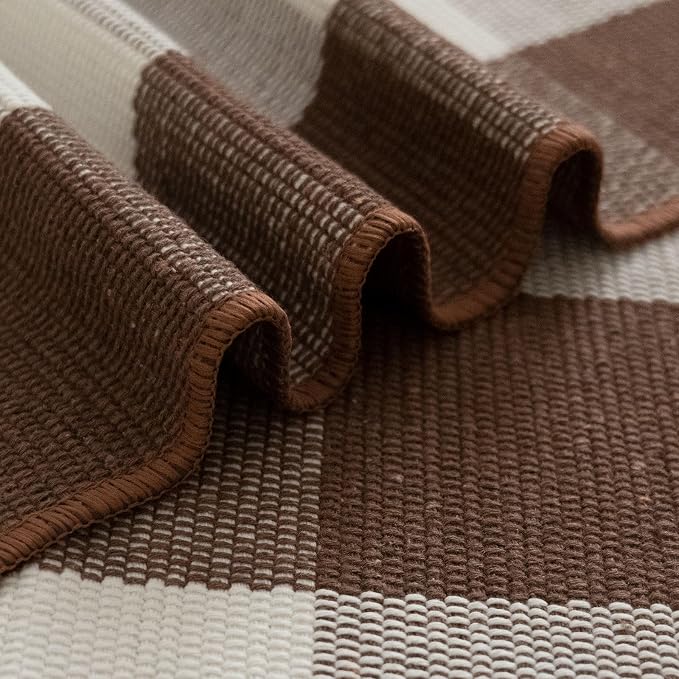 Buffalo Plaid Outdoor Rugs, 2'4" x 3'7" Brown and White Checkered Indoor/Outdoor Area Rug, Layering Rug for Hello/Welcome Door Mat, Washable Cotton Woven Farmhouse Mat for Fall Front Porch Décor