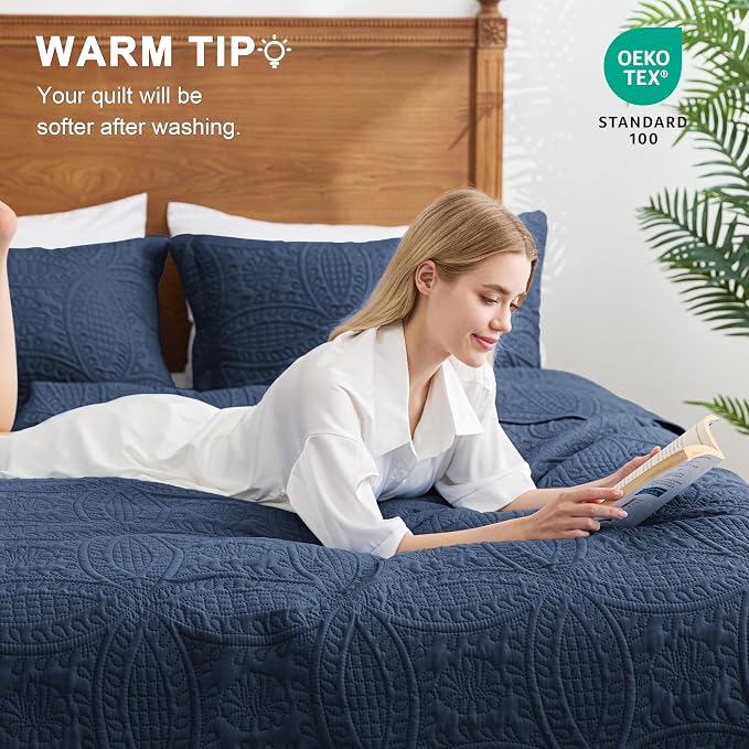 Love's cabin Oversized King Size Quilt Bedding Set Navy Bedspreads - Oversized King Lightweight Bedspread Comforter - Coin Pattern Coverlet for All Season - 3 Pieces (1 Quilt, 2 Pillow Shams)
