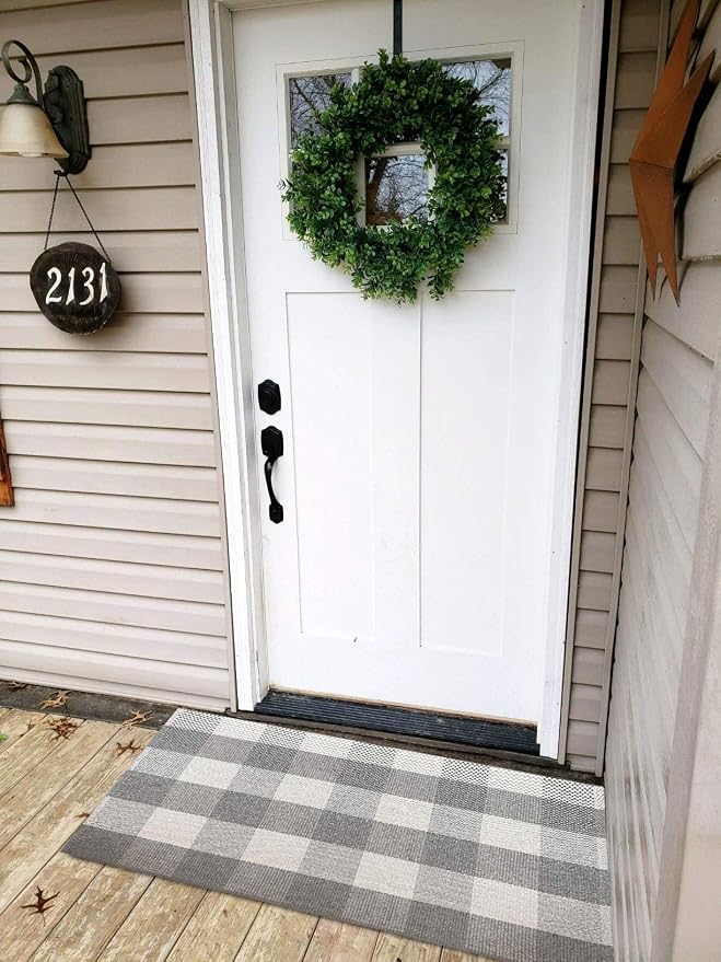 LEVINIS Grey Plaid Rugs 3' x 2', Durable and Washable Farmhouse Doormats Gray and White Rug for Porch/Entry Way/Front Door/Sink