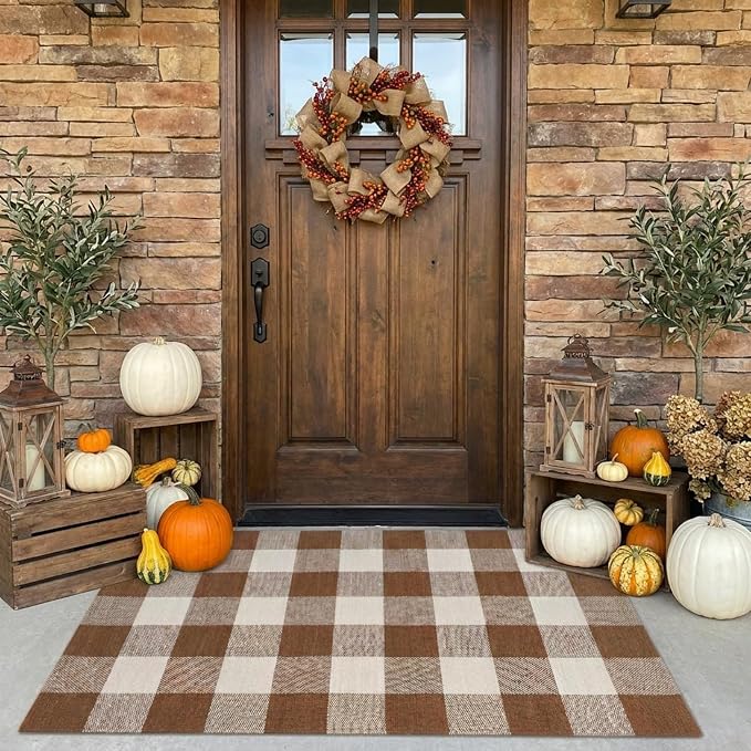 SEEKSEE Buffalo Plaid Outdoor Rug 27.5x43 Coffee and White Front Door Mat, Layering Rug for Porch, Fall Doormat, Front Porch Rug for Outdoor Entrance Entryway Patio Porch Decor