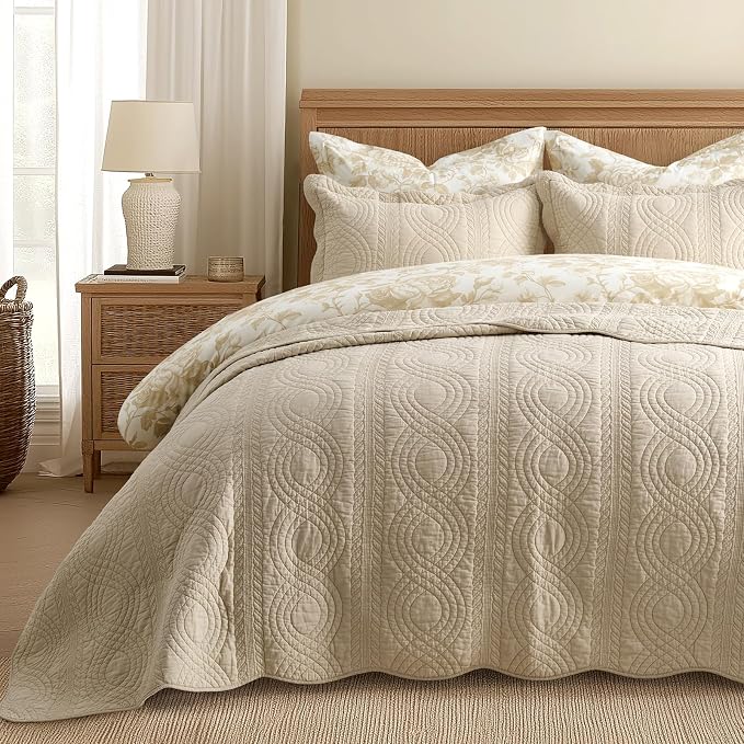 EverGrace 100% Cotton Scallop Quilt Set, Queen Size, Flax Beige | Scalloped Border, Timeless Chic Aesthetic, All-Season Comfort, Perfect French Country Bedroom Decor, 3 Piece Set with 2 Shams