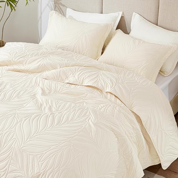 EXQ Home Queen Quilt Set Leaf Pattern Beige Bedspread | Bedding Set For All Season Use, Soft & Breathable Coverlet,3-Piece Set Includes 2 Shams, Machine Washable