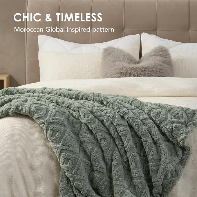 EverGrace Jacquard Reversible Sherpa Throw Blanket, 50" x 60", Sage Green | Jacquard Sherpa Throw Blanket, Super Soft, Cozy Plush Blanket, Reversible Thick Warm Throw for Bed, Sofa, Living Room