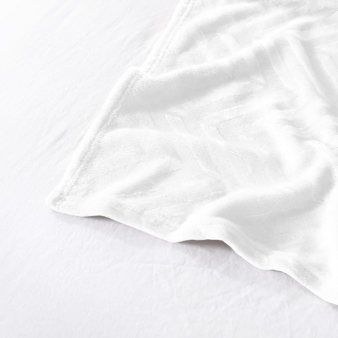 Whale Flotilla Flannel Fleece Bed Blanket Queen Size, White | Lightweight Breathable Soft Bedspread, Plush Fluffy Coverlet Chevron Design Decorative Blanket for All Season, 90x90 Inch