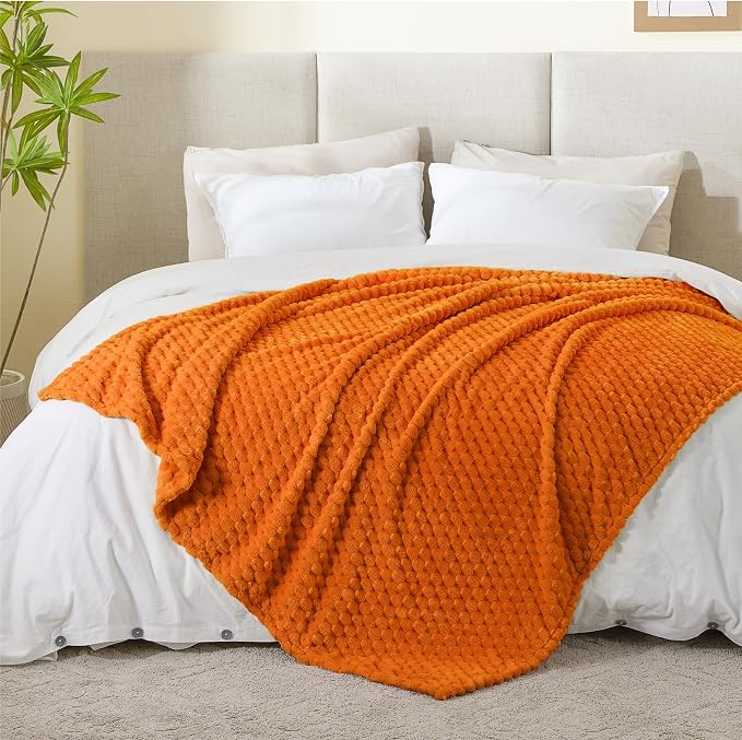 BEDELITE Fall Throw Blanket for Couch, Soft Gifts for Women, Orange, 50*60 | 3D Jacquard Decorative Fleece Blanket, Super Soft Plush Throws, Cute Birthday Gift for Women & Men, Suitable for Autumn