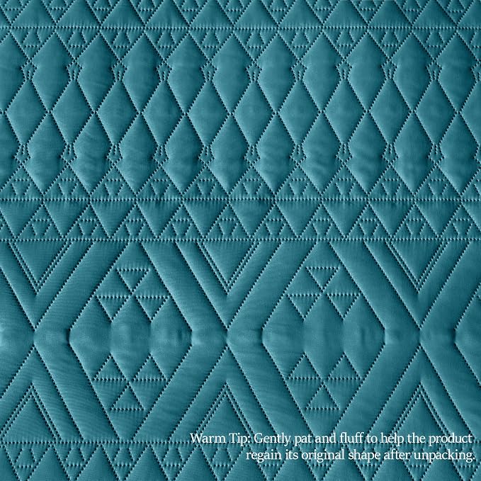 akkialla King/Cal King Quilt Set, Teal Lightweight Microfiber Bedspread Coverlet, Boho Geometric Pattern, Soft All-Season Bedding, 3-Piece (1 Quilt, 2 Pillow Shams)