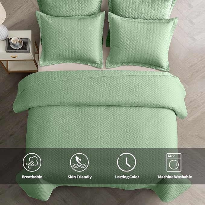 Maple&Stone Sage Green Quilt Set King Size, Lightweight Bedspread | Breathable Coverlet with Chevron Pattern, All-Season Dorm Bed Cover Set Bedding Decor 3 Piece