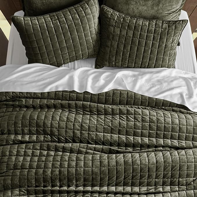 RECYCO Velvet Quilt Set, Oversized California King 118"x106", Olive Green | Channel Box Stitch Velvet Comforter Set, Ultra Soft Lightweight Bedspread Coverlet, All Season Bedding Set, with 2 Shams
